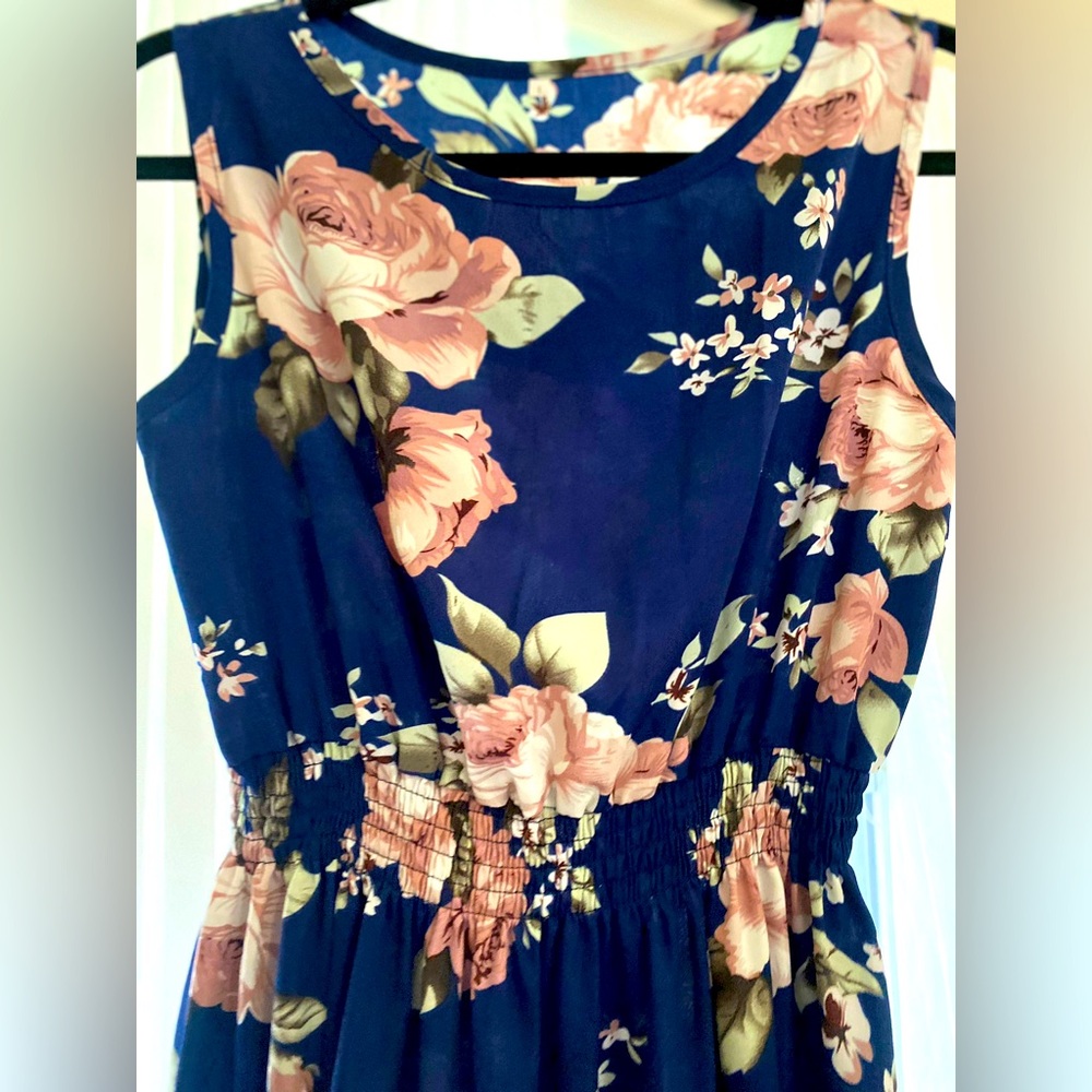Beautiful Navy Floral Dress